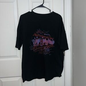 Small graphic tee